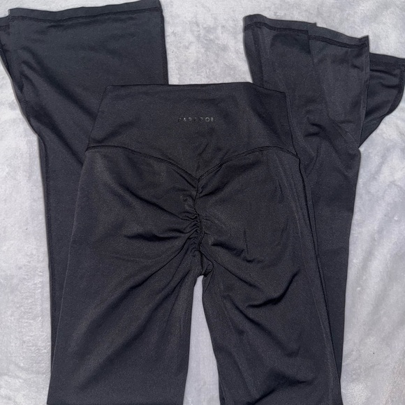 Paragon Sculptseam Flared Leggings - Picture 6 of 7